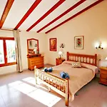 Palacios - Comfortable In * Benissa