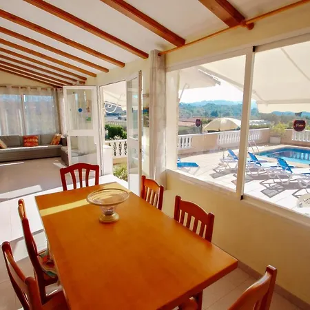 Palacios - Comfortable In *