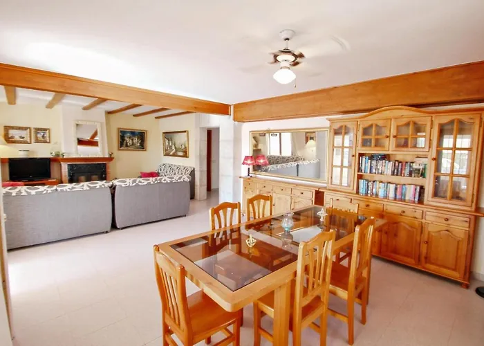 Palacios - Comfortable In Vila Benissa